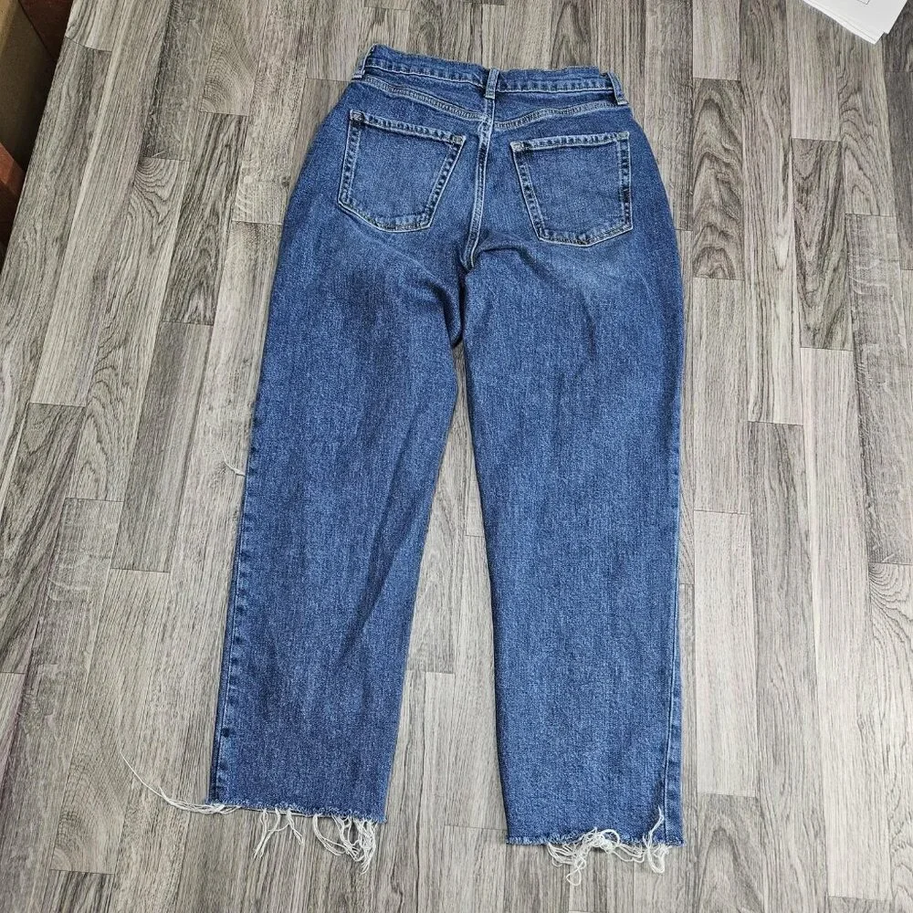 Old Navy High‎ Rise Sky-Hi Straight Jeans Womens 6 Medium Wash Distressed Denim
